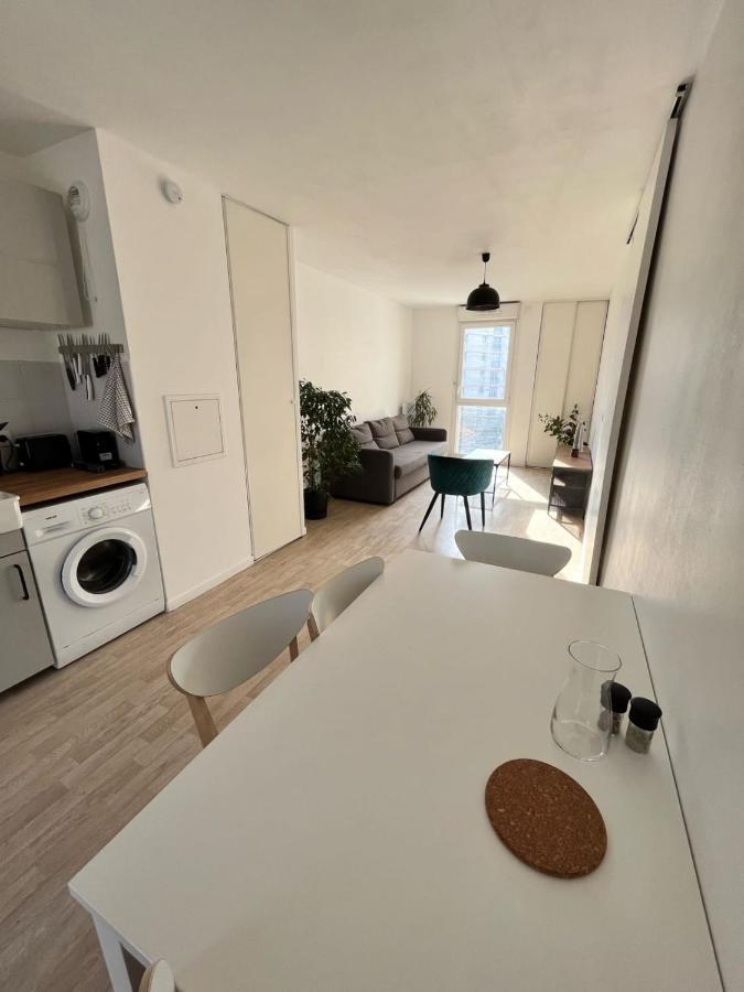 Modern And Bright Apartment Near Paris La Courneuve Extérieur photo